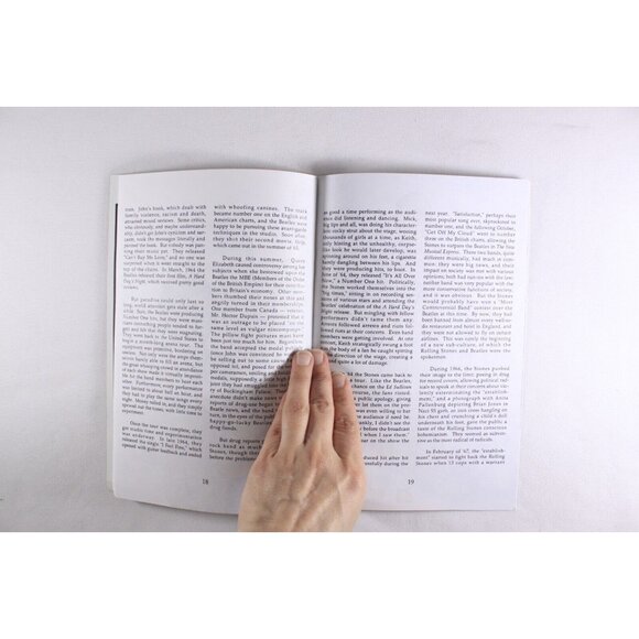 The Beatles Vs. The Rolling Stones 1992 Celebrity Comics - Picture 10 of 10